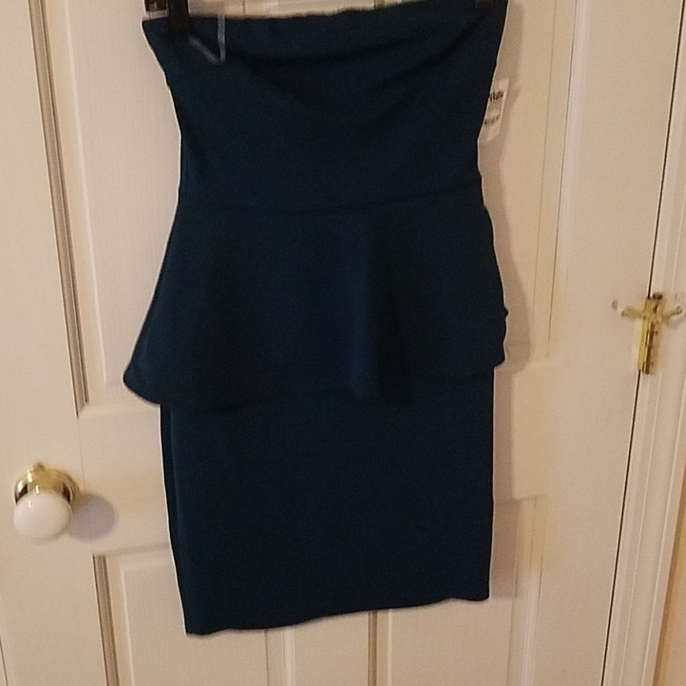 Strapless peplum dress